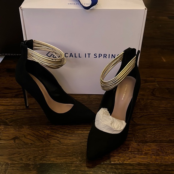 Call it Spring Melochina black suede gold Ankle strap pumps new with box sz 7 - Picture 1 of 11